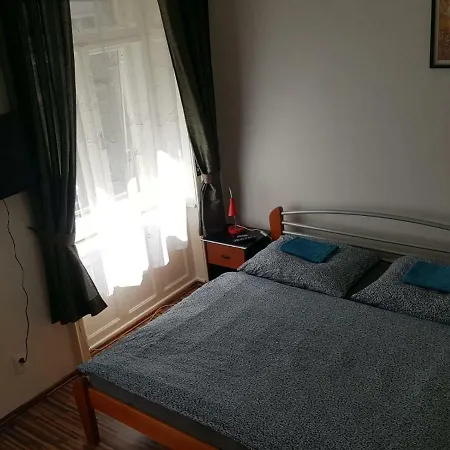 Apartment Old Town Studio